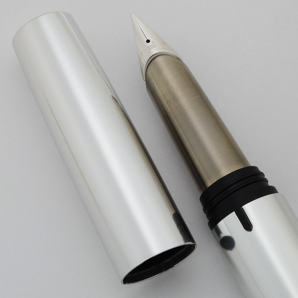 Porsche Design P3135 Fountain Pen (Made by Pelikan) - Titanium